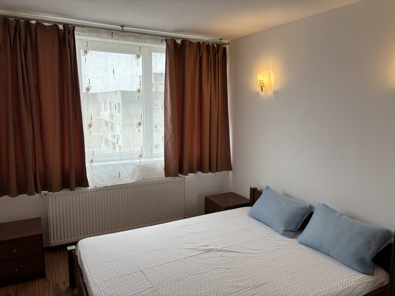 Drumul Taberei, Auchan,