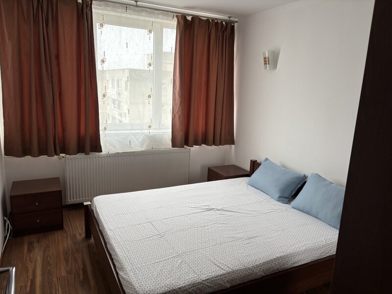 Drumul Taberei, Auchan,