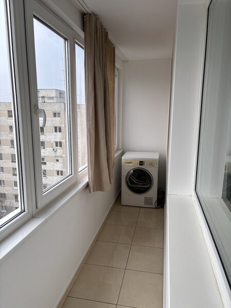 Drumul Taberei, Auchan,