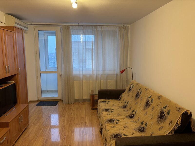 Drumul Taberei, Auchan,